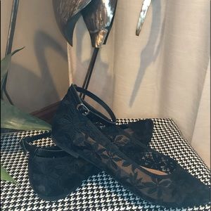 Adorable Report Black Lace Flats w/ ankle strap